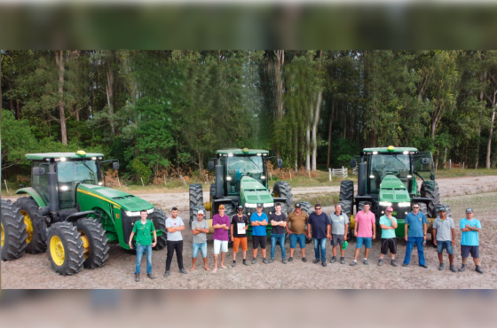 Alvorada John Deere Treinamentos Clientes e Funcionários Alvorada John Deere Treinamentos Clientes e Funcionários